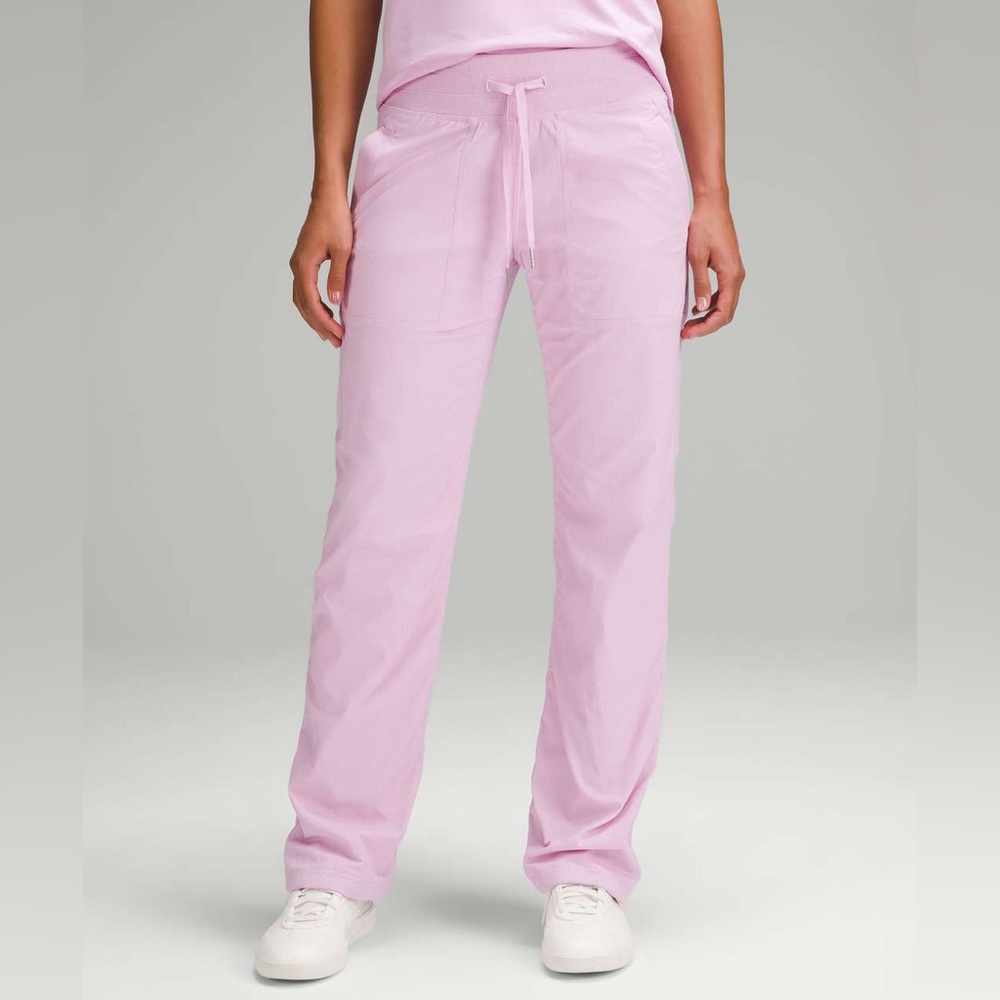 NWT Dance Studio Mid-Rise Pant
*Regular - Vitapink